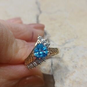 10K Solid Gold Vintage Blue Topaz and Diamond Ring Heart Chevron Design